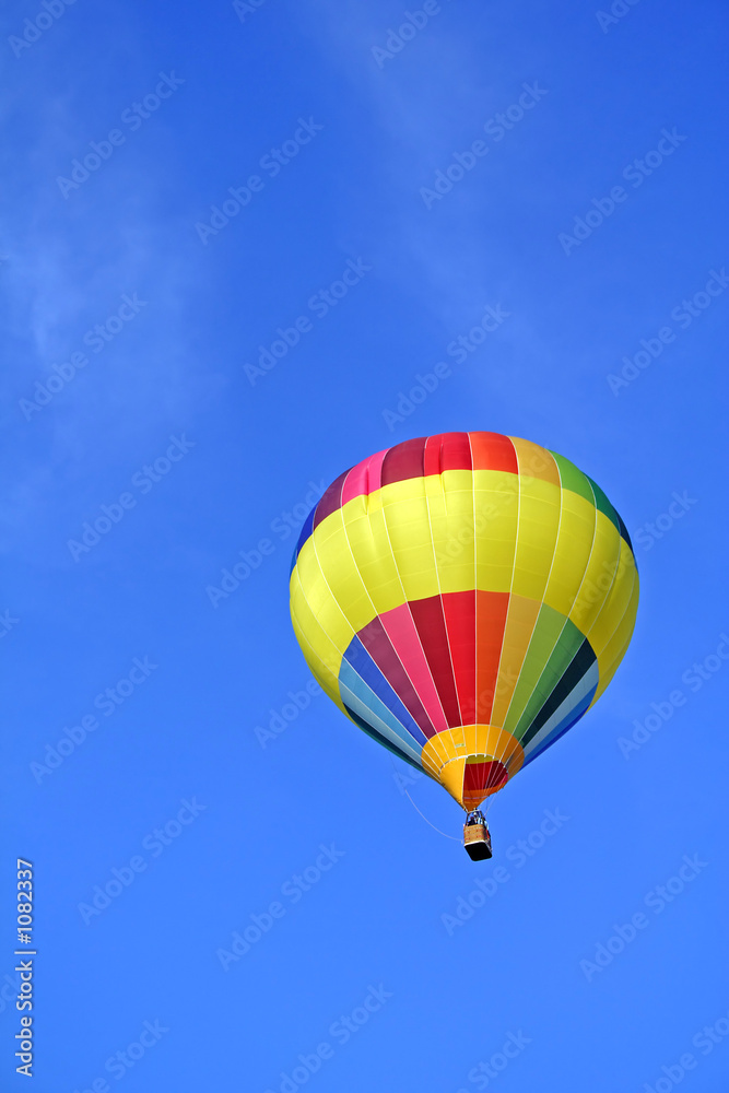 bunter heißluftballon