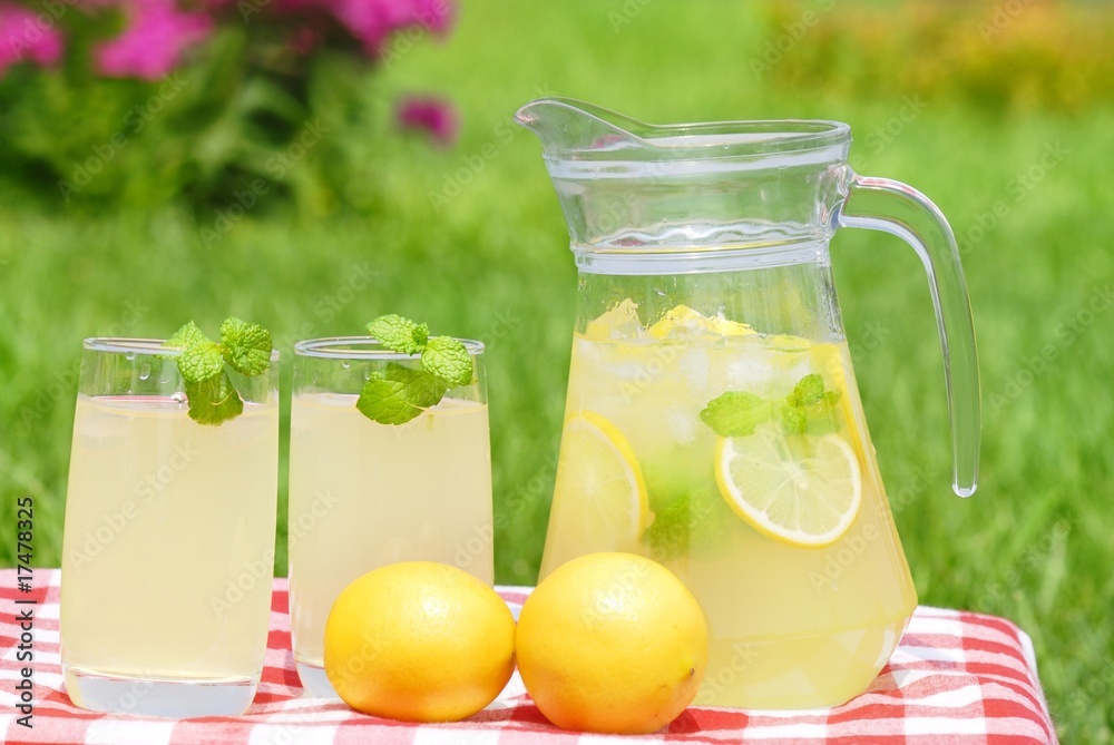 Fresh lemonade