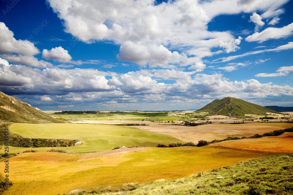 paisaje con campos