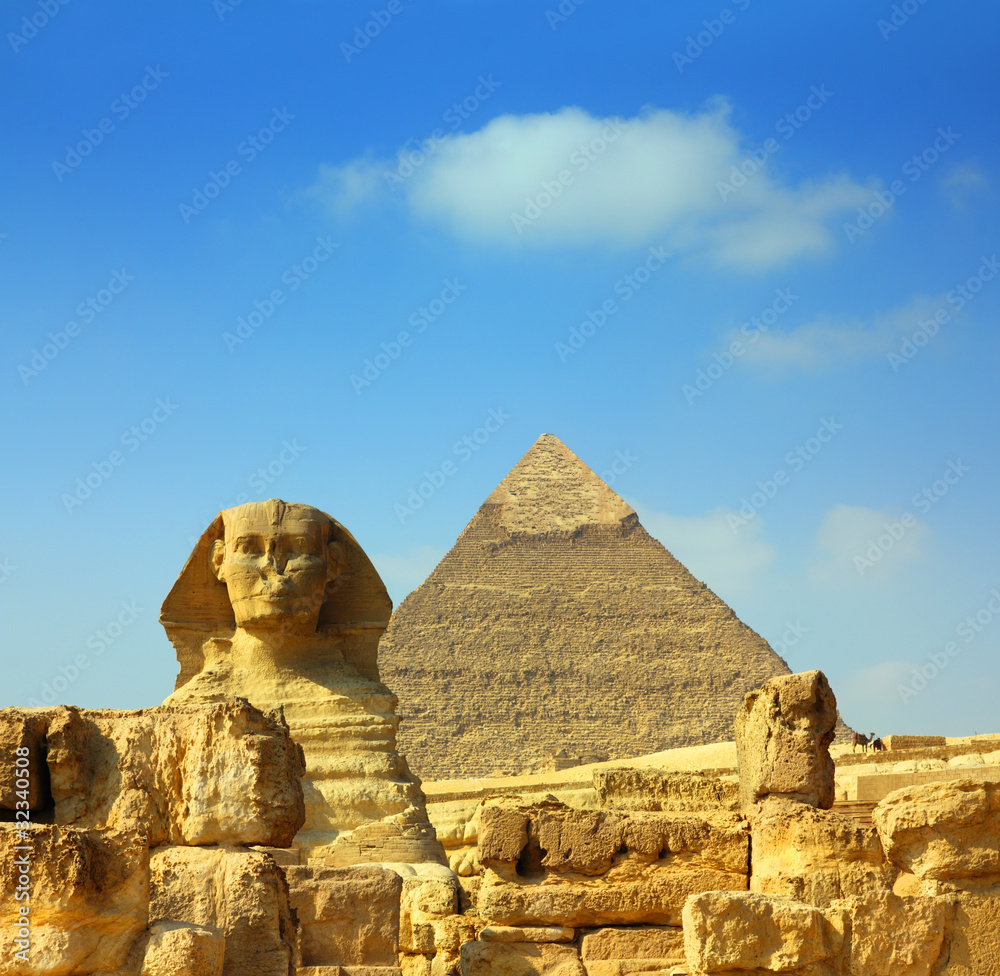 egypt Cheops pyramid and sphinx