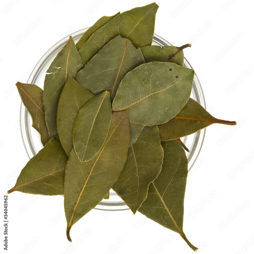 bay leaf in a glass bowl