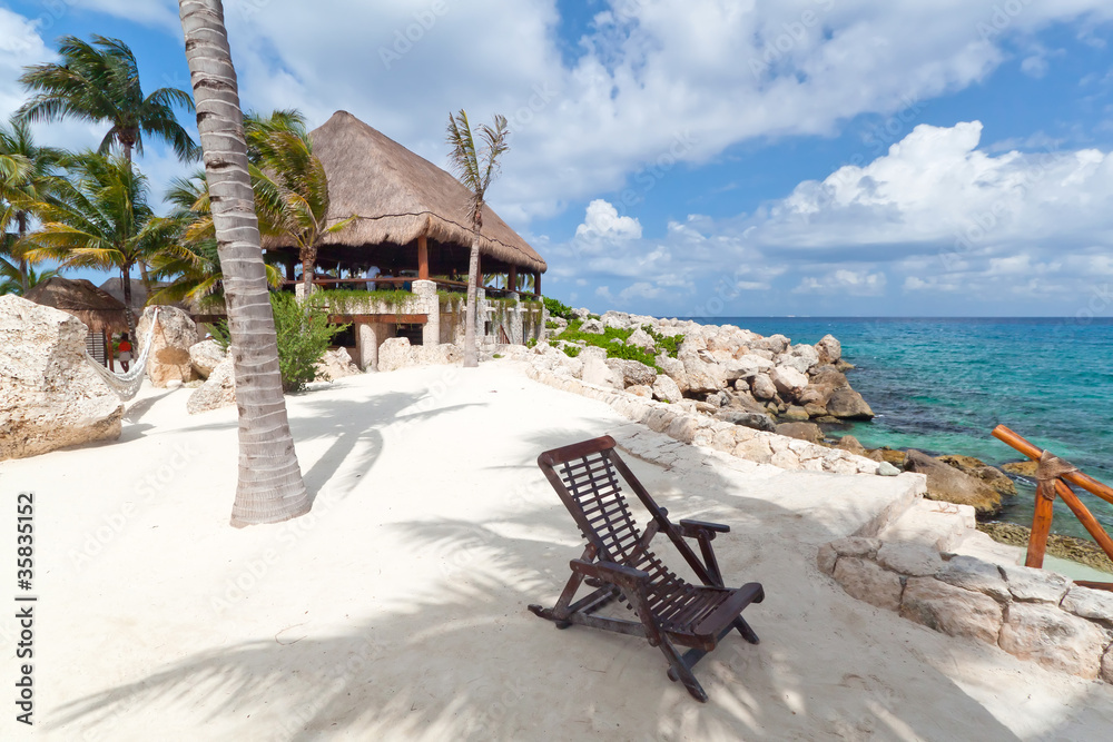 Idyllic mexican coast scenery at Caribbean Sea