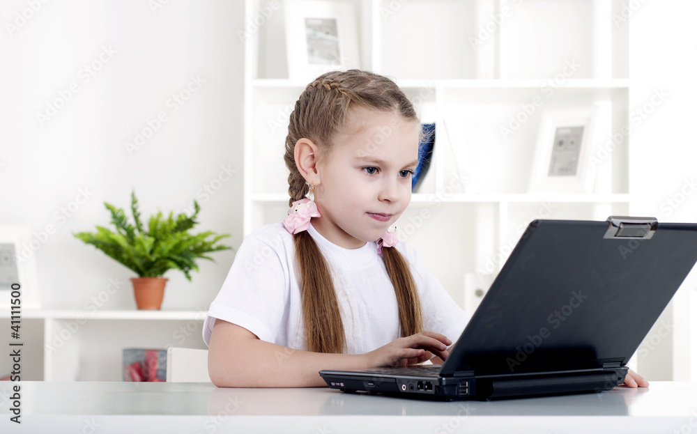 girl working on laptop