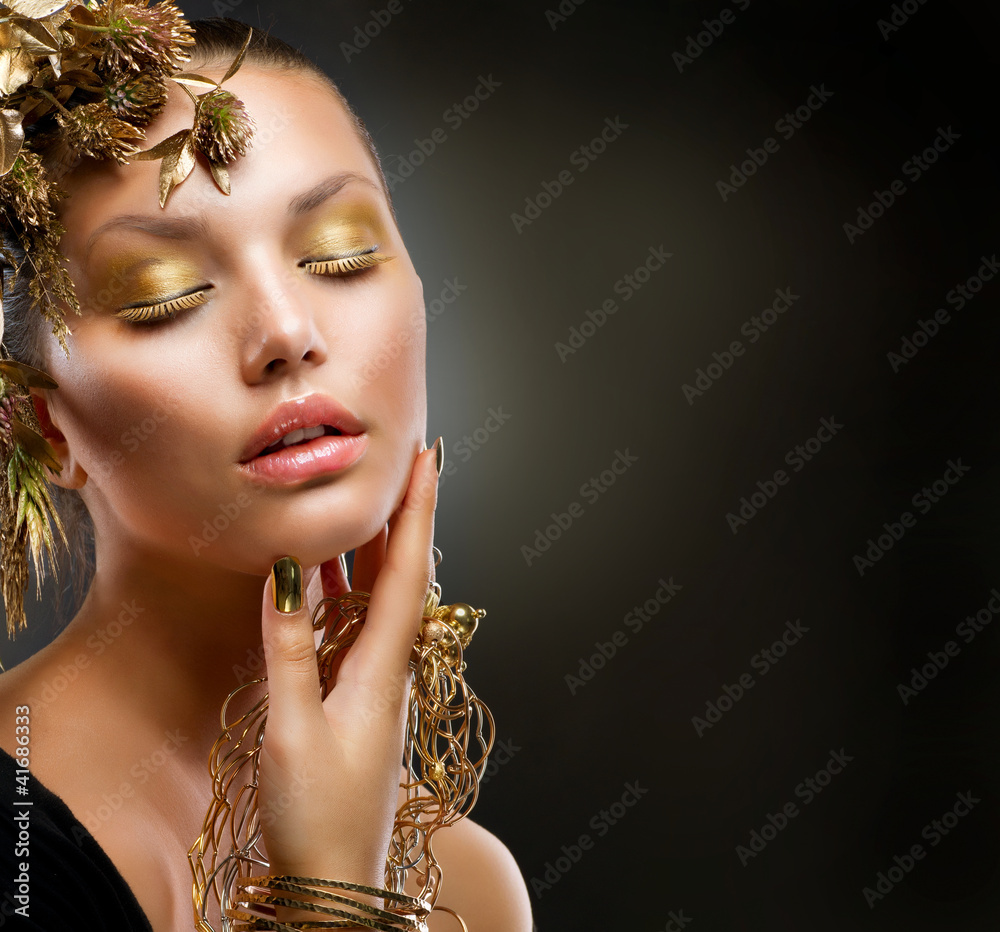 Golden Makeup. Luxury Fashion Girl Portrait