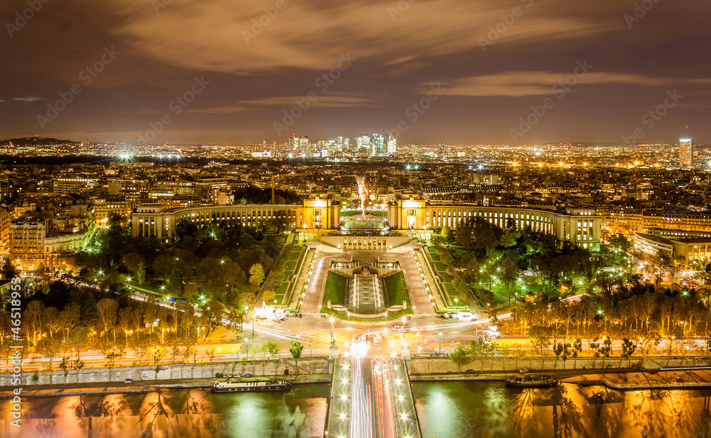 The Palais de Chaillot, the Trocadéro and La Défense