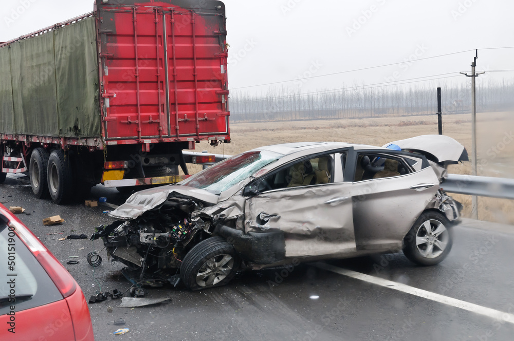 高速公路交通事故