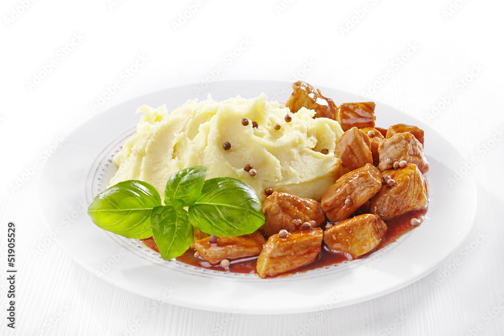 mashed potatoes and meat stew