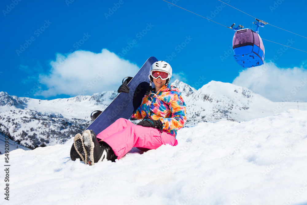 滑雪场滑雪板女孩