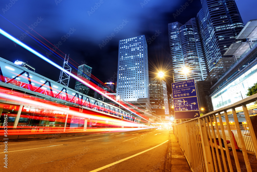 夜晚的现代城市