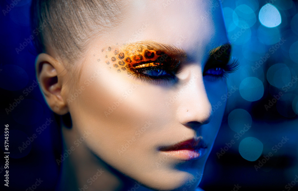 Beauty Fashion Model Girl with Holiday Leopard Makeup