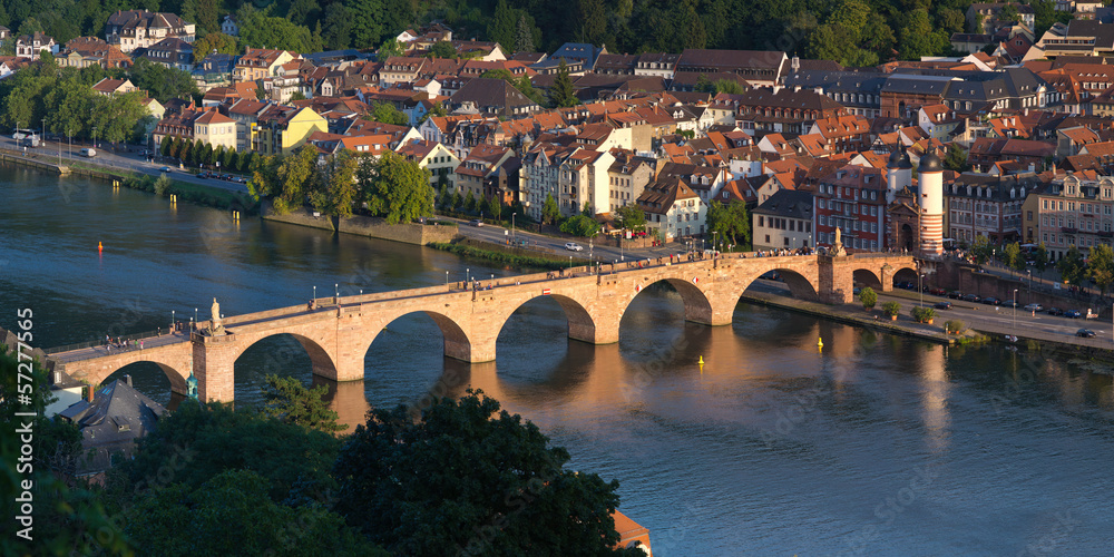 Bogenbrücke