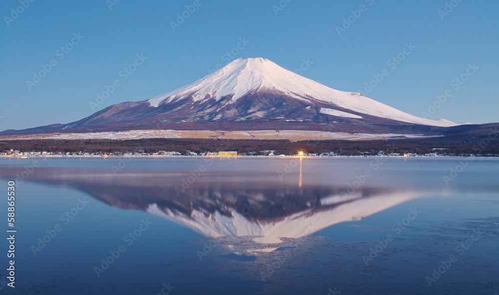 冬天的富士山