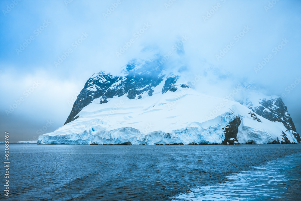 美丽的雪山