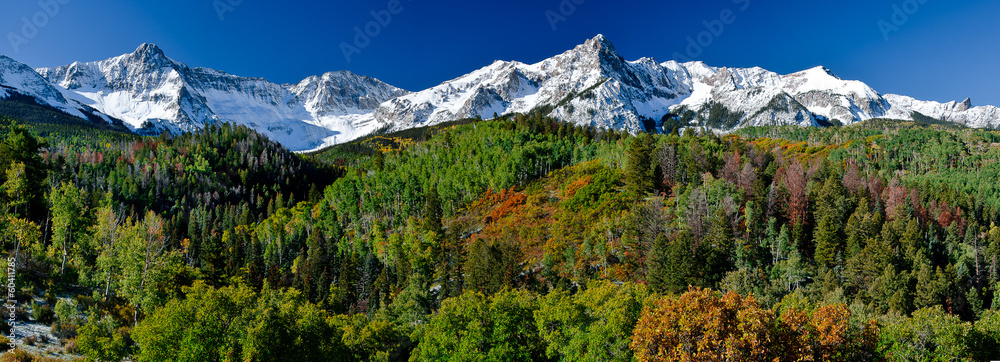 科罗拉多山全景。