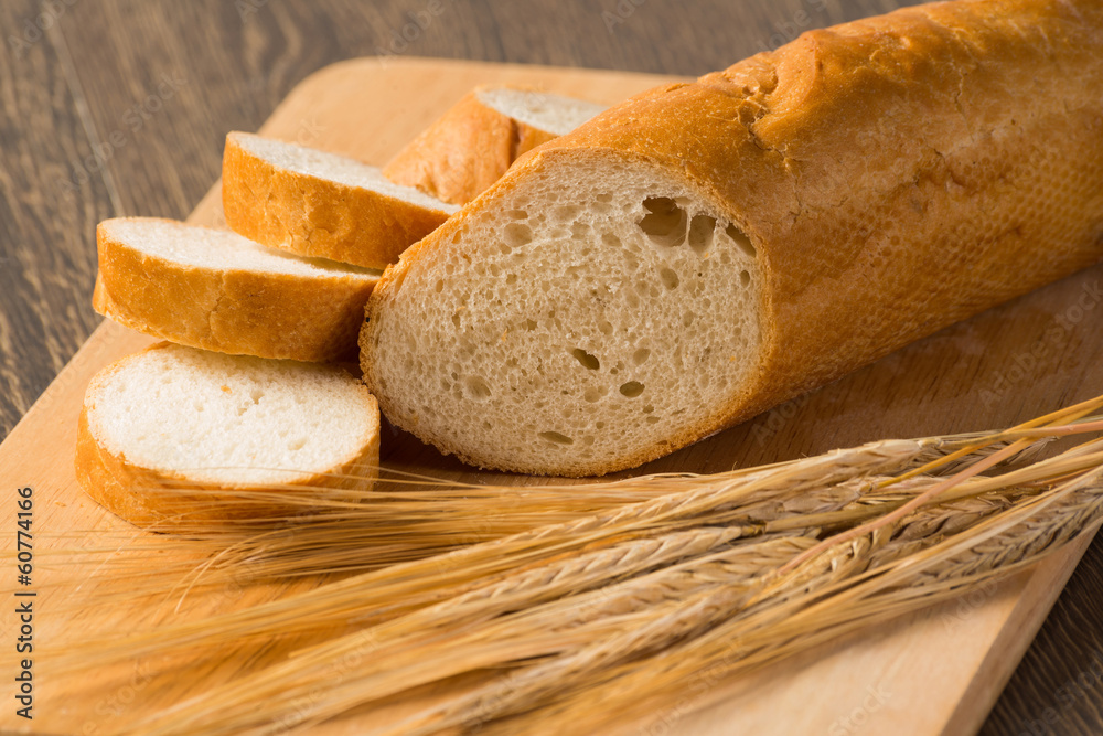 sliced ​​bread with cereals