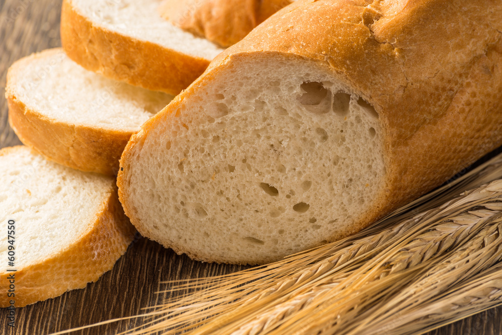 sliced ​​bread with cereals