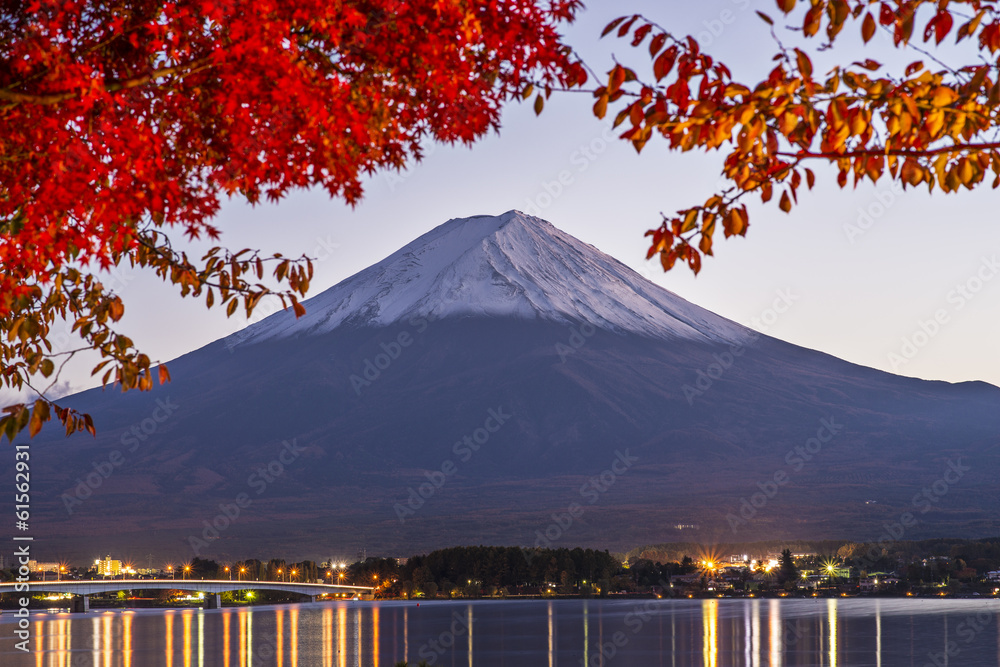 秋天的富士山