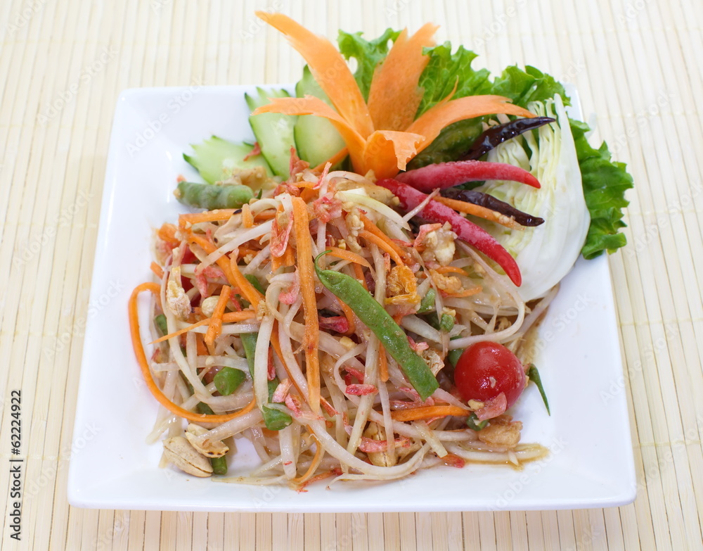 thai spicy food papaya salad with fresh vegetables