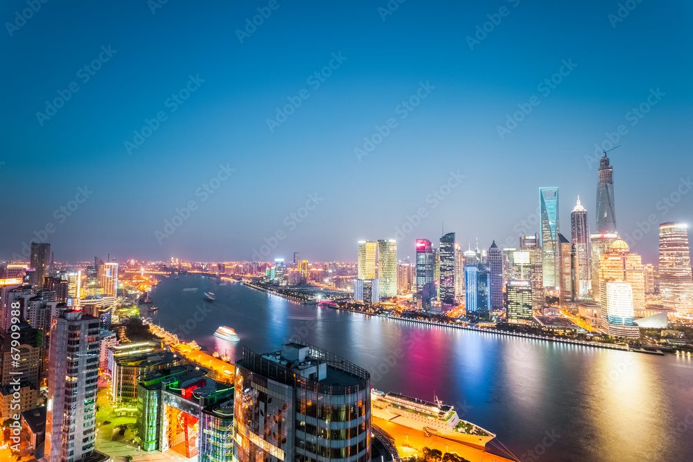 上海现代城市的美丽夜景