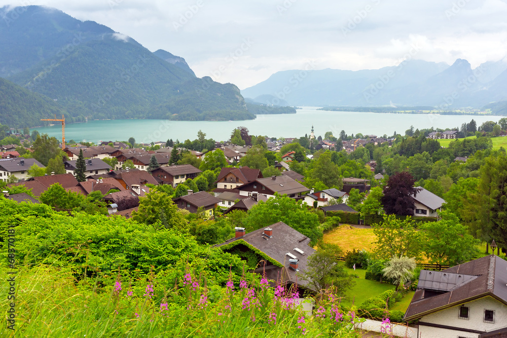 奥地利阿尔卑斯山区的乡村风光