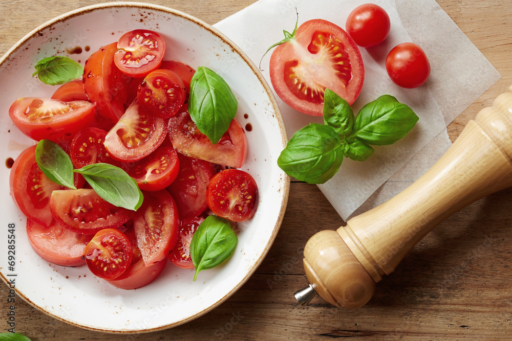 fresh tomato salad