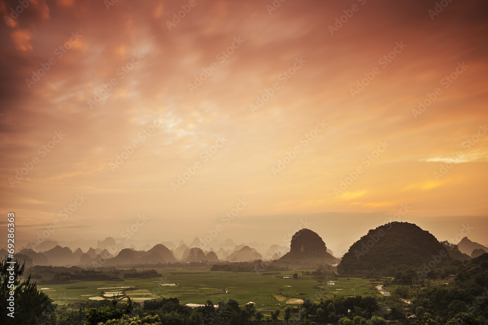 中国桂林喀斯特山地景观