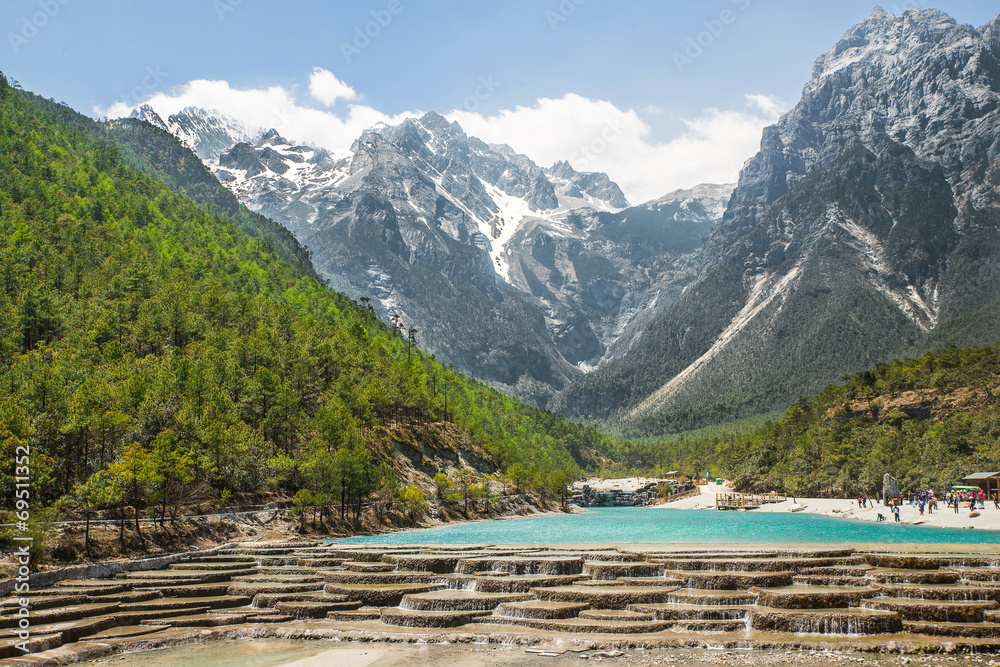 李家白水河瀑布玉龙雪山