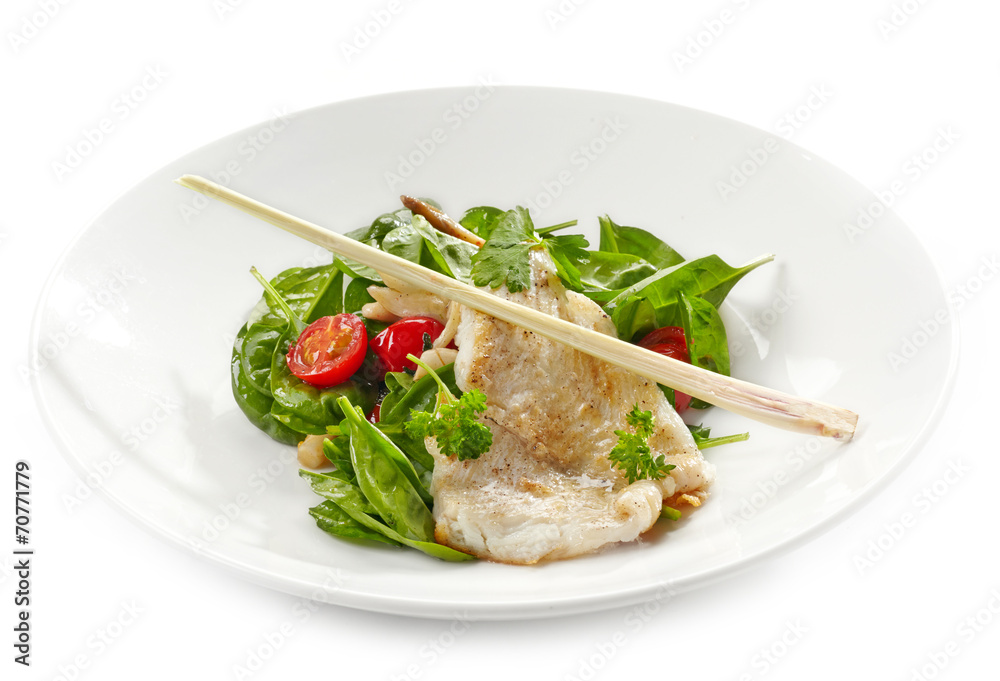 salad with flounder fillet