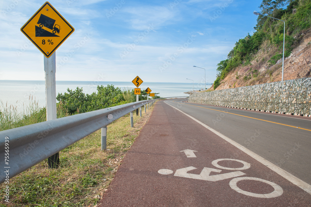 Beautiful of bicycle lane along the sea