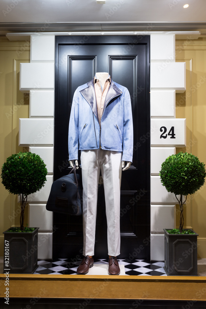 fashion store mannequins in window