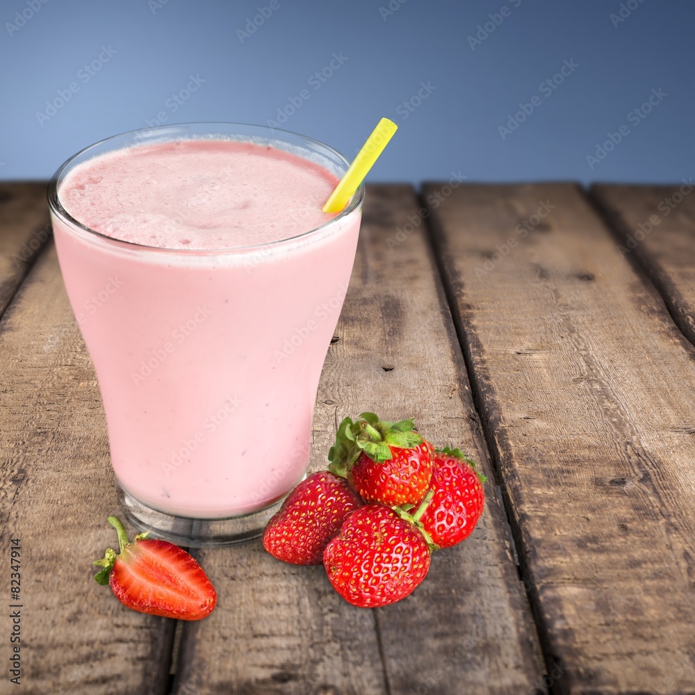 Milk. Smoothie made with strawberries