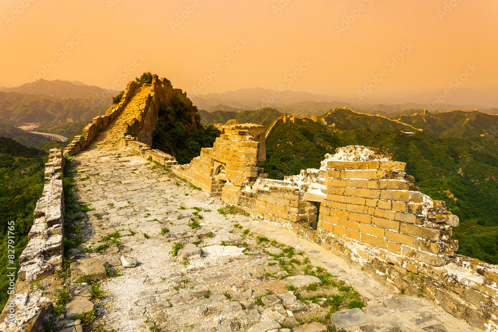 Great wall under sunshine