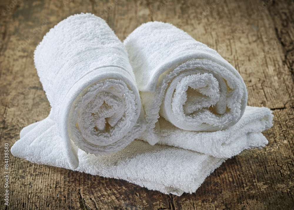 white spa towels