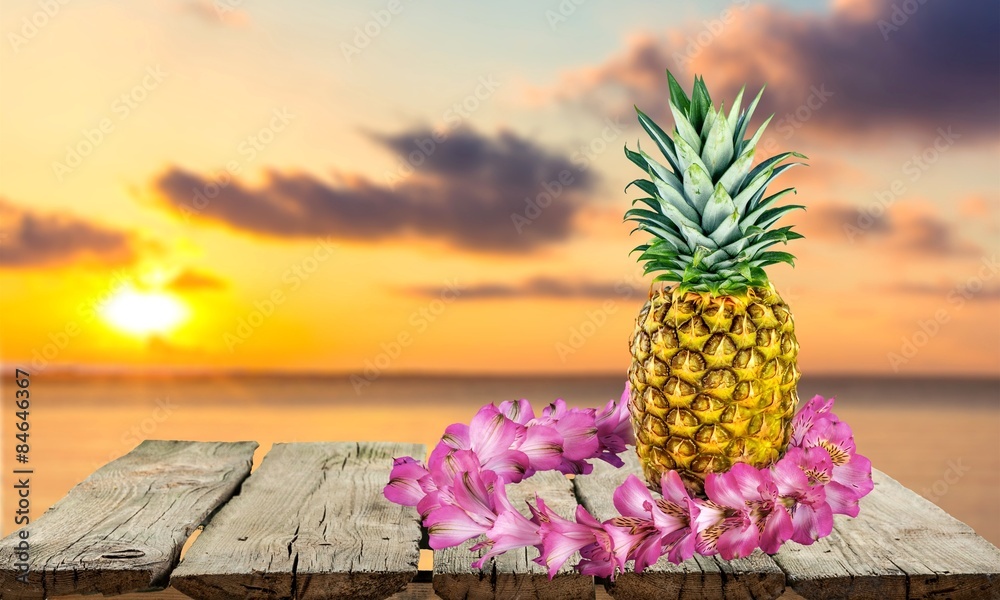 Garland, Hawaiian Culture, Pineapple.