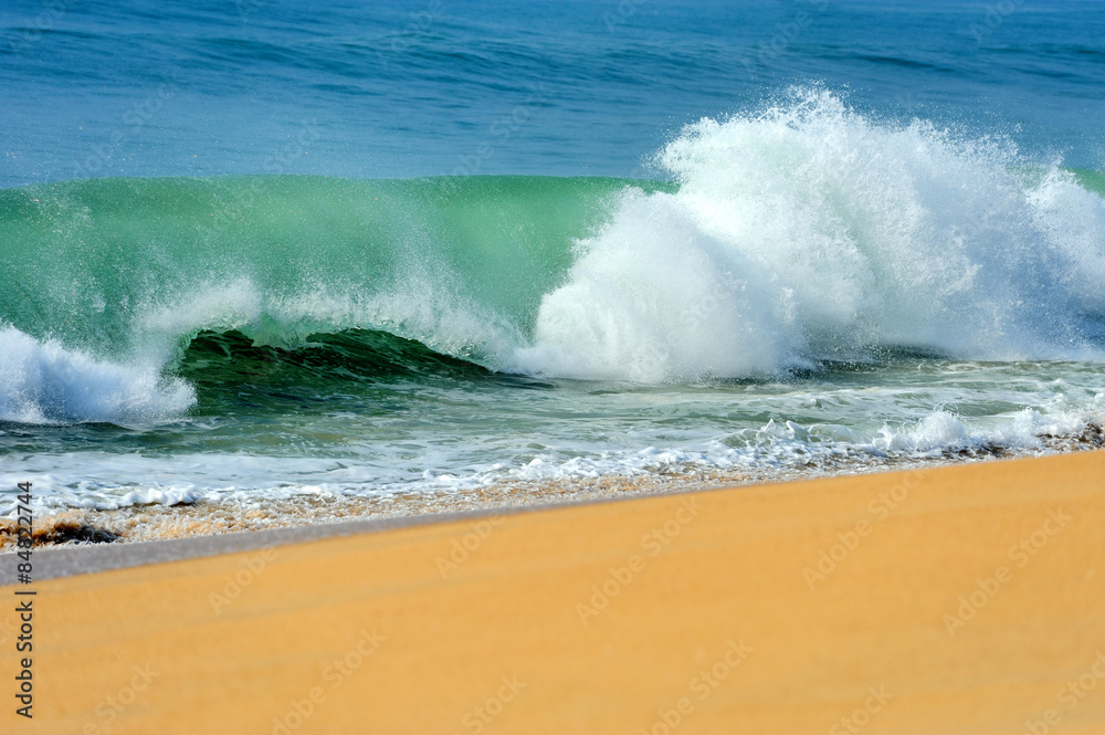 Wave of the ocean