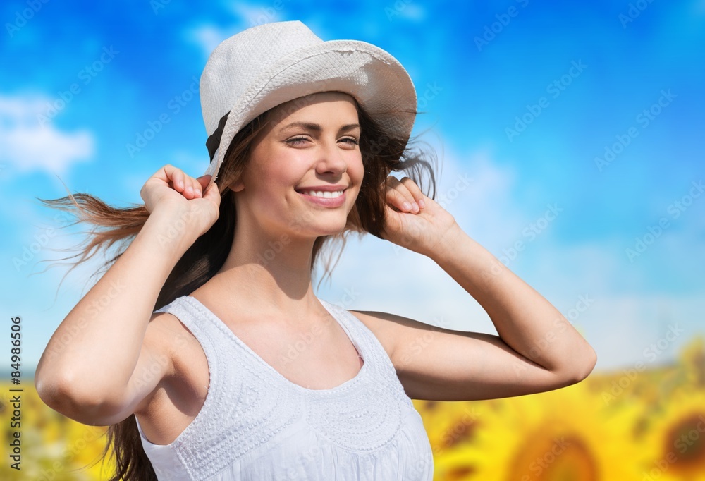 Sunhat, tan, women.