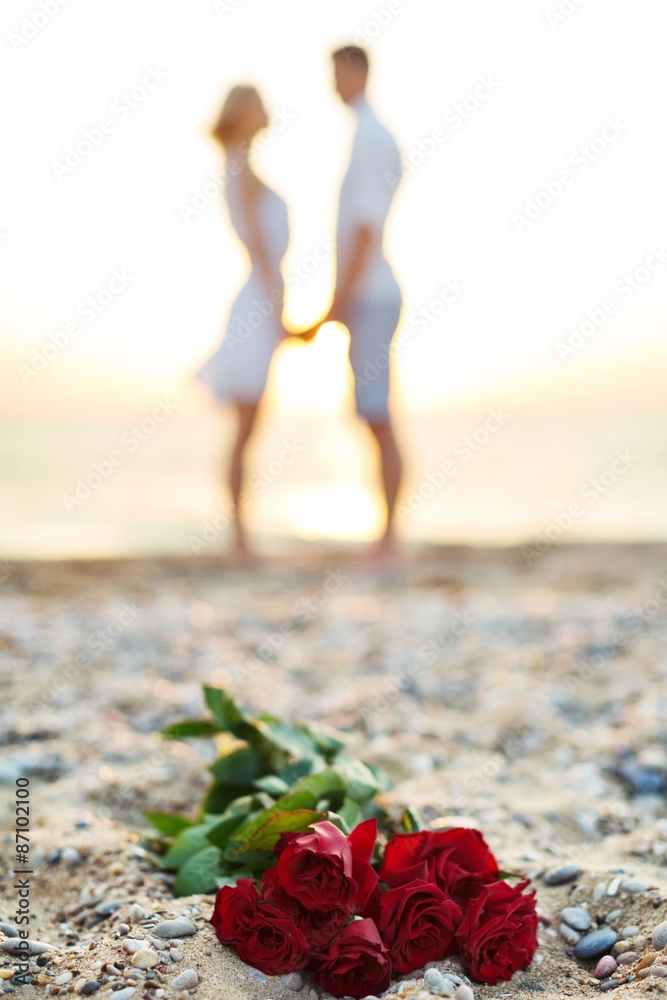 Beach, blond, bouquet.