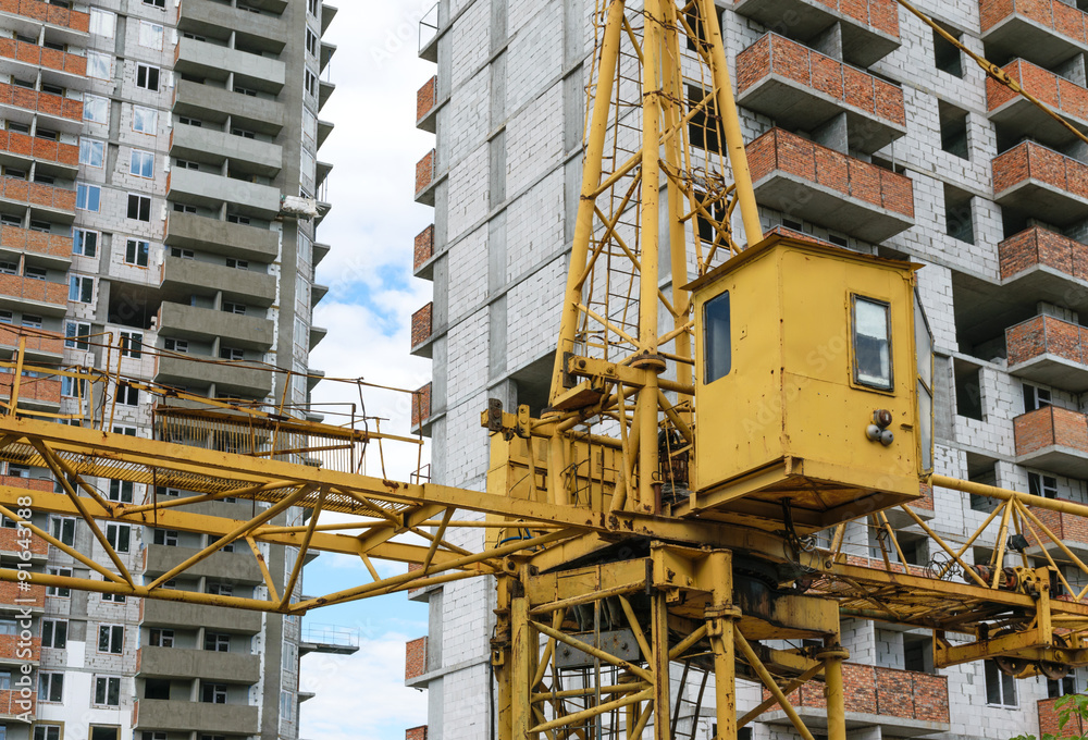 起重机和在建建筑