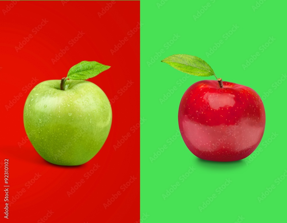 Green apple and red apple.