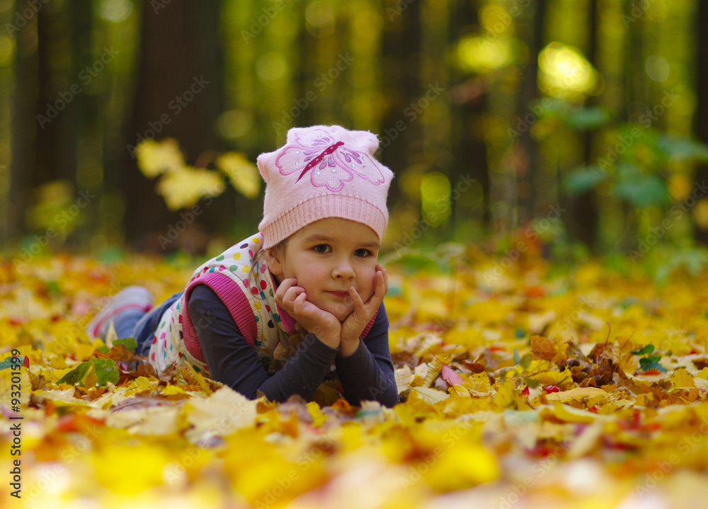  girl in the autumn