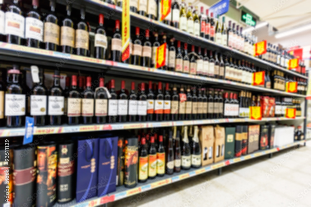 supermarket aisle,  fuzzy background。