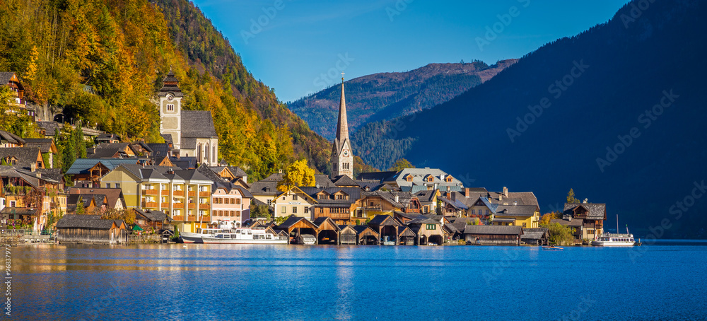 Hallstatt mountain village in fall, Salzkammergut, Austria