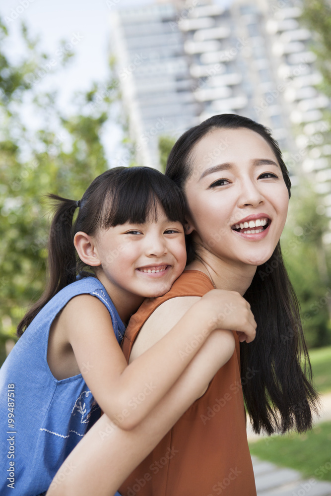 幸福母女的肖像