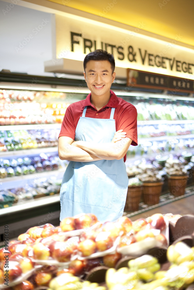 Sales clerk in supermarket