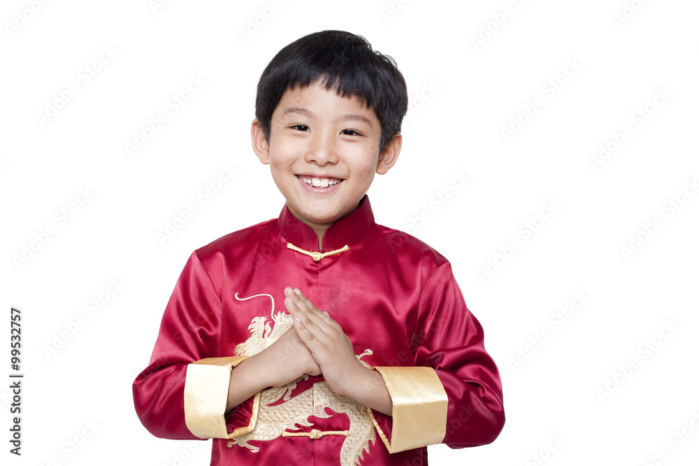 身着中国传统服饰的少年