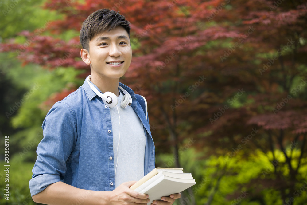 有书的快乐男大学生