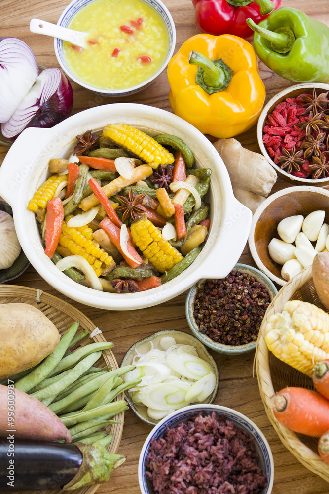 Assorted vegetables and cooked vegetable dish