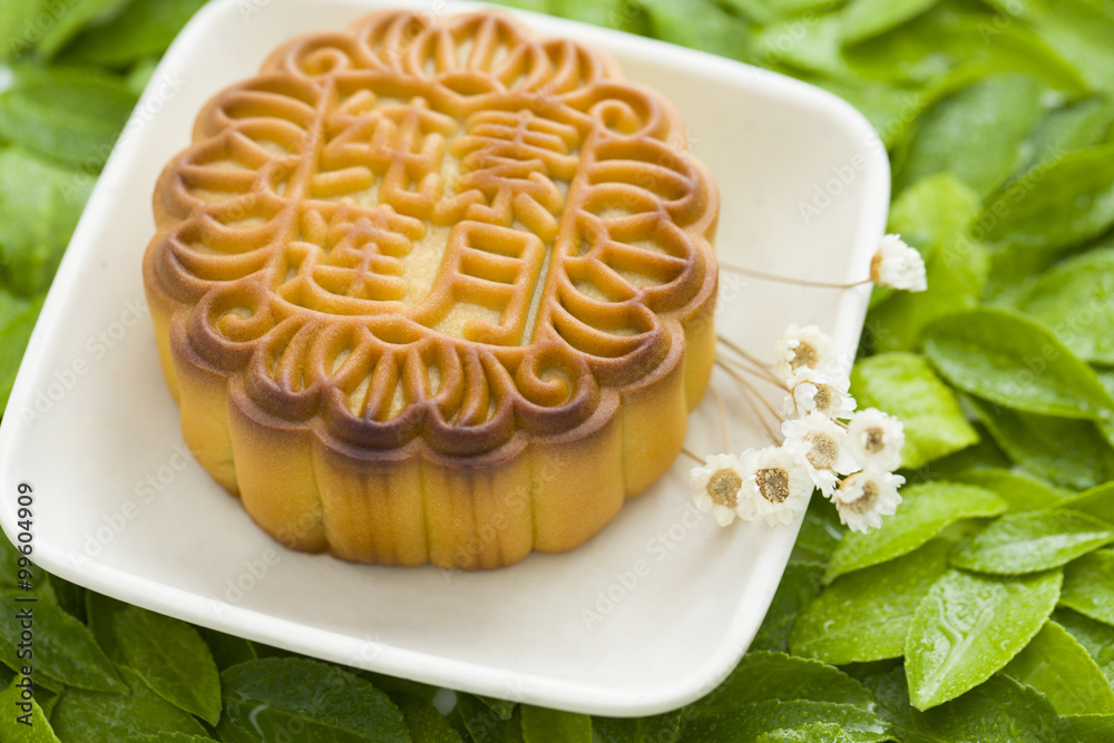 Mooncake and tea leaves