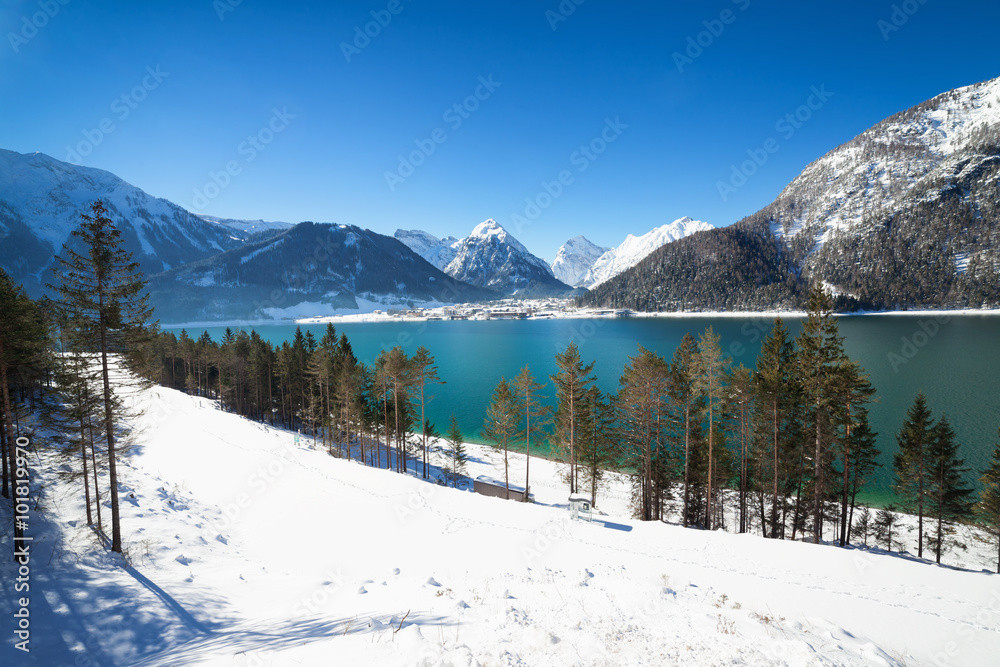 Winterlandschaft am Achensee, Tirol, Österreich