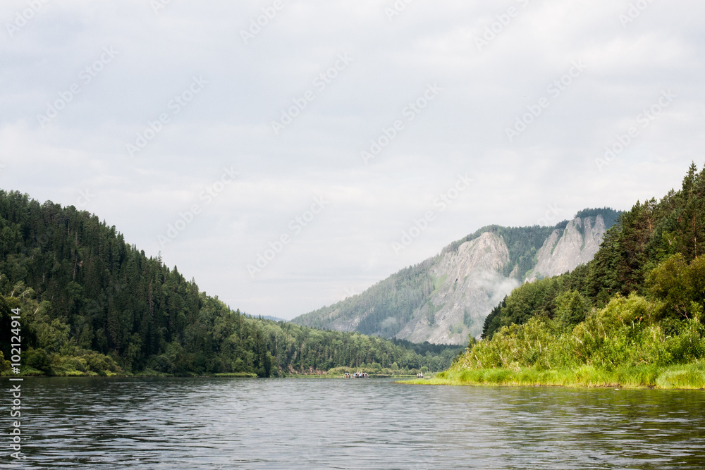 江中秀山